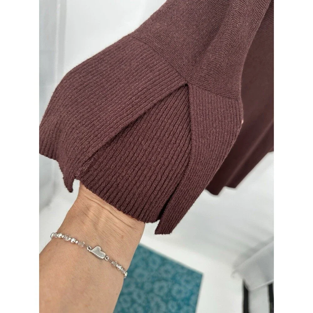 FREE PEOPLE ‎ Brown Cross V Neck, Bell/Long Sleeve Tunic Vented Sweater Size S/P